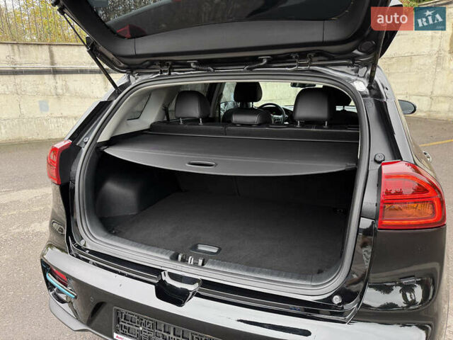 Чорний Кіа Niro, об'ємом двигуна 0 л та пробігом 108 тис. км за 21850 $, фото 54 на Automoto.ua