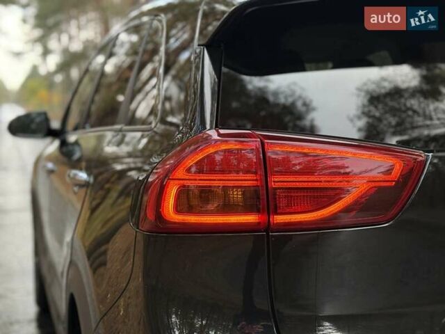 Киа Niro 2022 в Киеве на Automoto.ua Черный Киа Niro, объемом двигателя 0 л и пробегом 70 тыс. км за 22499 $, фото 48 на Automoto.ua