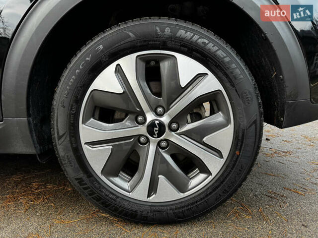 Черный Киа Niro, объемом двигателя 0 л и пробегом 54 тыс. км за 24300 $, фото 32 на Automoto.ua
