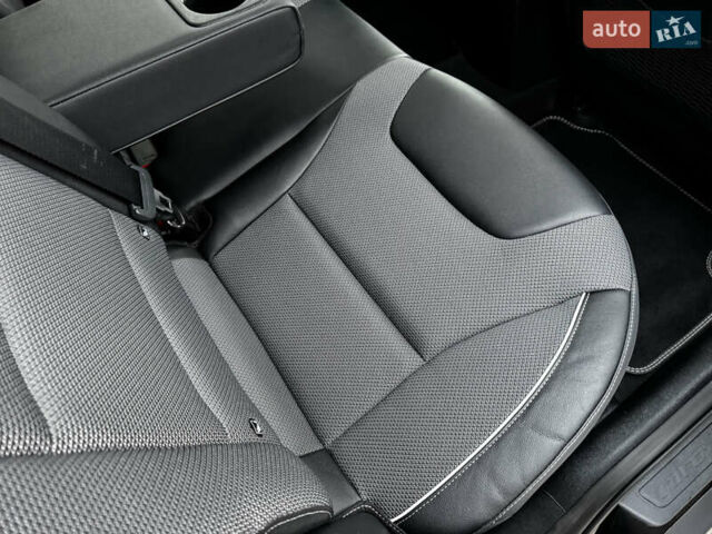 Черный Киа Niro, объемом двигателя 0 л и пробегом 54 тыс. км за 24300 $, фото 50 на Automoto.ua