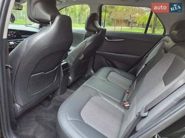 Черный Киа Niro, объемом двигателя 1.58 л и пробегом 97 тыс. км за 25500 $, фото 12 на Automoto.ua
