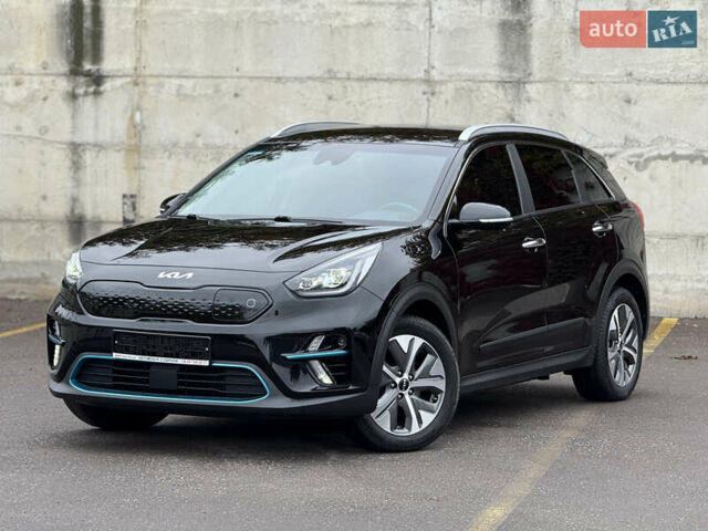 Чорний Кіа Niro, об'ємом двигуна 0 л та пробігом 108 тис. км за 21850 $, фото 14 на Automoto.ua
