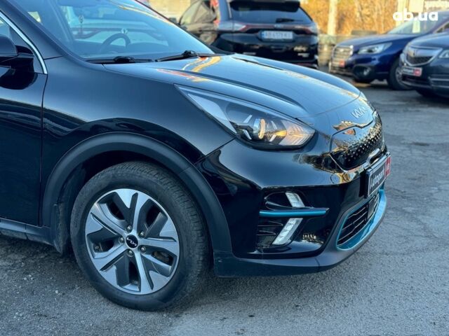 Чорний Кіа Niro, об'ємом двигуна 0 л та пробігом 125 тис. км за 22290 $, фото 3 на Automoto.ua
