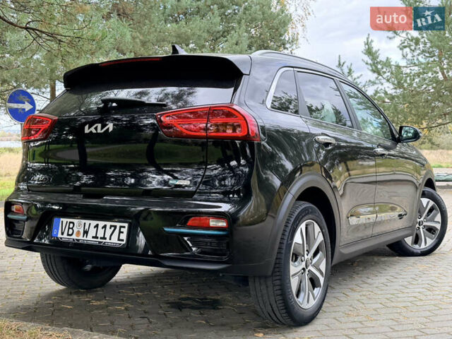 Чорний Кіа Niro, об'ємом двигуна 0 л та пробігом 80 тис. км за 22400 $, фото 6 на Automoto.ua