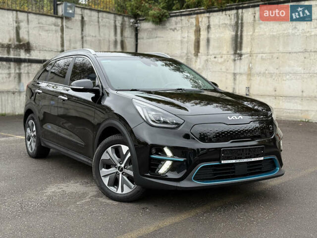 Чорний Кіа Niro, об'ємом двигуна 0 л та пробігом 108 тис. км за 21850 $, фото 2 на Automoto.ua