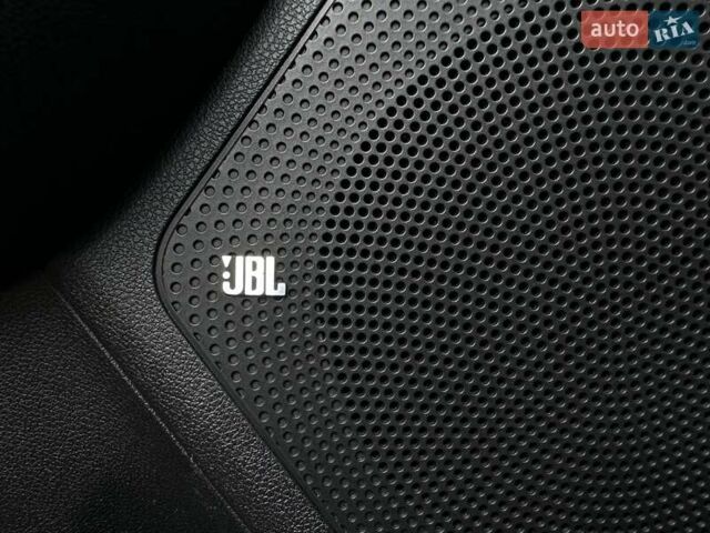 Черный Киа Niro, объемом двигателя 0 л и пробегом 29 тыс. км за 22900 $, фото 7 на Automoto.ua