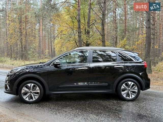 Киа Niro 2022 в Киеве на Automoto.ua Черный Киа Niro, объемом двигателя 0 л и пробегом 70 тыс. км за 22499 $, фото 12 на Automoto.ua