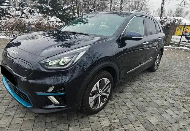 Черный Киа Niro, объемом двигателя 0 л и пробегом 75 тыс. км за 13900 $, фото 19 на Automoto.ua