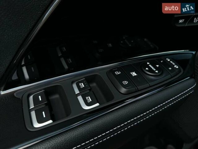 Черный Киа Niro, объемом двигателя 0 л и пробегом 29 тыс. км за 22900 $, фото 9 на Automoto.ua