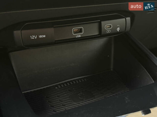 Черный Киа Niro, объемом двигателя 0 л и пробегом 149 тыс. км за 20550 $, фото 53 на Automoto.ua