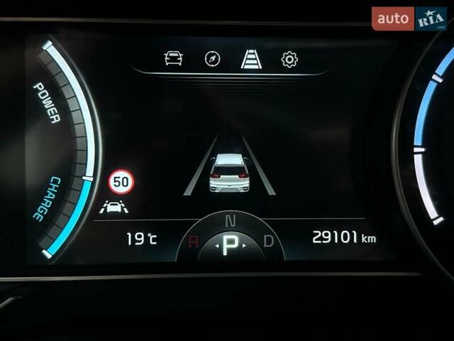 Чорний Кіа Niro, об'ємом двигуна 0 л та пробігом 29 тис. км за 22900 $, фото 62 на Automoto.ua