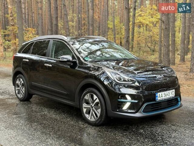 Киа Niro 2022 в Киеве на Automoto.ua Черный Киа Niro, объемом двигателя 0 л и пробегом 70 тыс. км за 22499 $, фото 10 на Automoto.ua