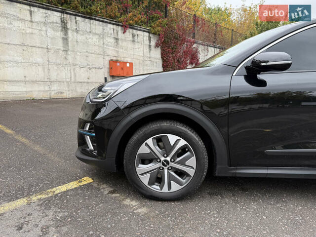 Чорний Кіа Niro, об'ємом двигуна 0 л та пробігом 108 тис. км за 21850 $, фото 66 на Automoto.ua