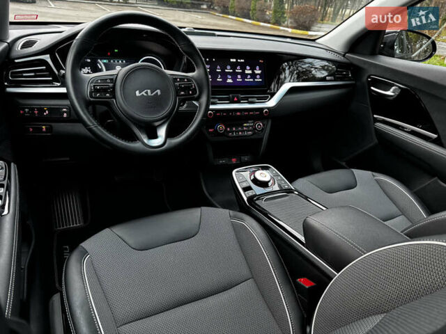 Черный Киа Niro, объемом двигателя 0 л и пробегом 54 тыс. км за 24300 $, фото 45 на Automoto.ua
