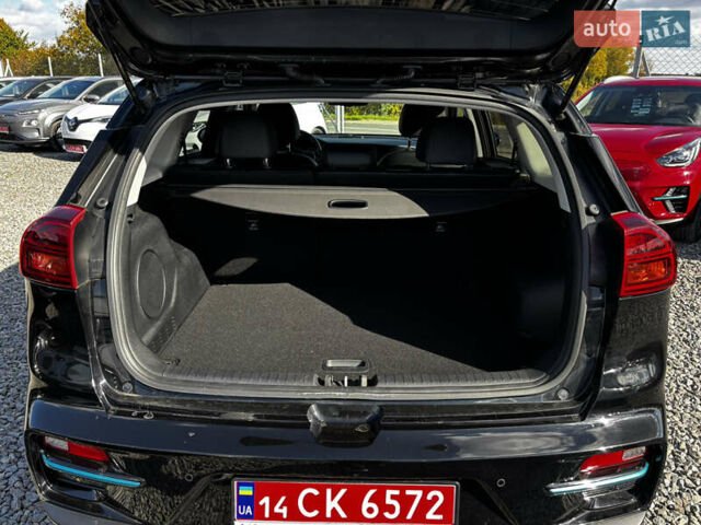 Чорний Кіа Niro, об'ємом двигуна 0 л та пробігом 23 тис. км за 24999 $, фото 31 на Automoto.ua