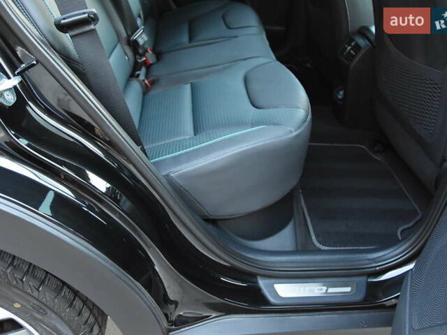 Черный Киа Niro, объемом двигателя 0 л и пробегом 35 тыс. км за 24399 $, фото 33 на Automoto.ua