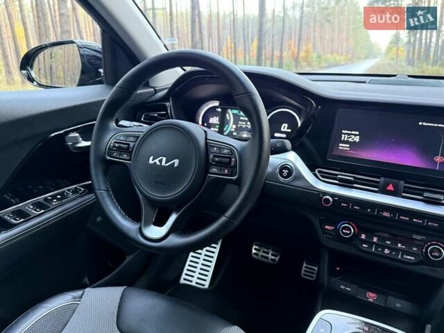 Киа Niro 2022 в Киеве на Automoto.ua Черный Киа Niro, объемом двигателя 0 л и пробегом 70 тыс. км за 22499 $, фото 67 на Automoto.ua