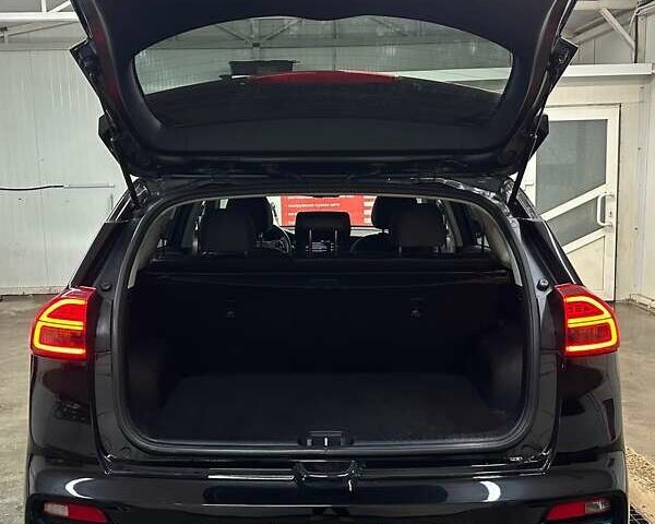 Черный Киа Niro, объемом двигателя 0 л и пробегом 39 тыс. км за 24900 $, фото 88 на Automoto.ua