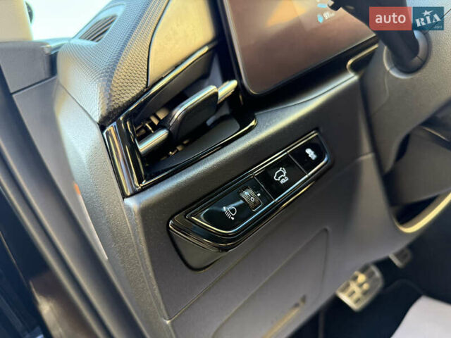 Черный Киа Niro, объемом двигателя 0 л и пробегом 61 тыс. км за 25950 $, фото 57 на Automoto.ua
