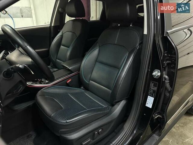 Черный Киа Niro, объемом двигателя 0 л и пробегом 39 тыс. км за 24900 $, фото 2 на Automoto.ua