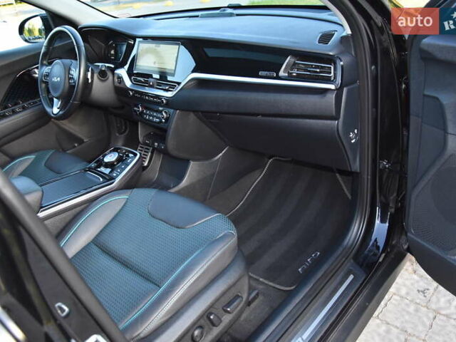 Черный Киа Niro, объемом двигателя 0 л и пробегом 35 тыс. км за 24399 $, фото 28 на Automoto.ua