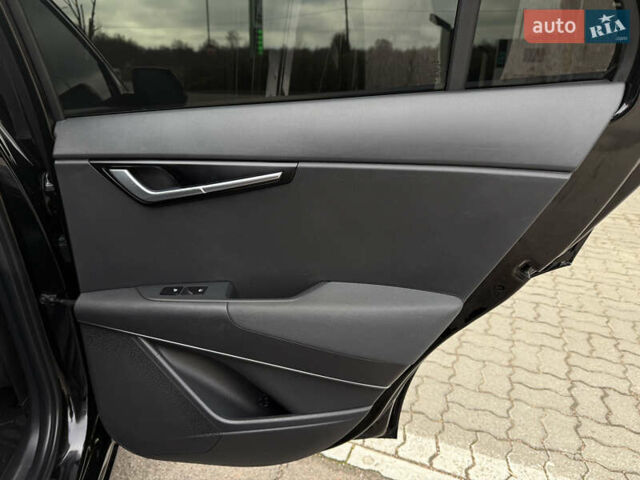 Черный Киа Niro, объемом двигателя 0 л и пробегом 149 тыс. км за 20550 $, фото 43 на Automoto.ua