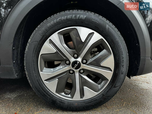 Черный Киа Niro, объемом двигателя 0 л и пробегом 54 тыс. км за 24300 $, фото 30 на Automoto.ua