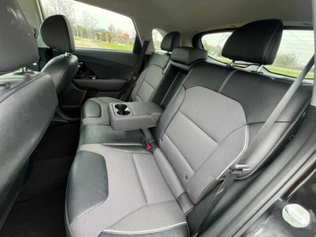Черный Киа Niro, объемом двигателя 0 л и пробегом 17 тыс. км за 12800 $, фото 14 на Automoto.ua
