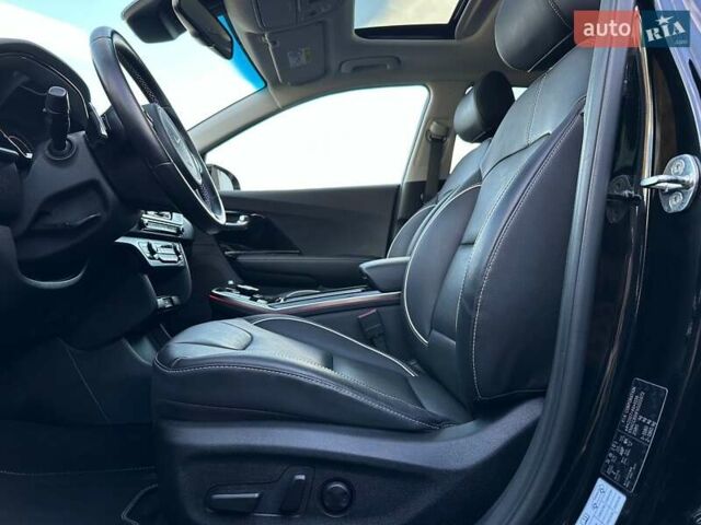 Черный Киа Niro, объемом двигателя 0 л и пробегом 29 тыс. км за 22900 $, фото 40 на Automoto.ua