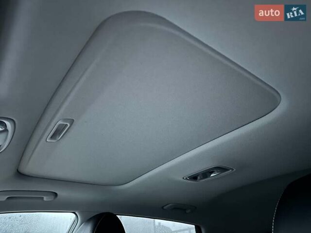 Черный Киа Niro, объемом двигателя 0 л и пробегом 84 тыс. км за 22900 $, фото 6 на Automoto.ua