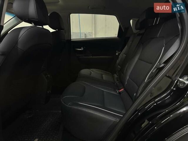 Черный Киа Niro, объемом двигателя 0 л и пробегом 84 тыс. км за 22900 $, фото 99 на Automoto.ua