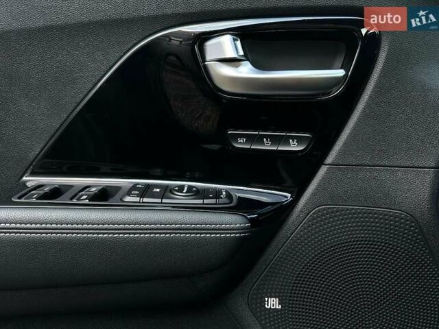 Чорний Кіа Niro, об'ємом двигуна 0 л та пробігом 29 тис. км за 22900 $, фото 46 на Automoto.ua