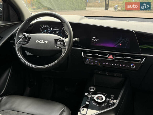 Черный Киа Niro, объемом двигателя 0 л и пробегом 149 тыс. км за 20550 $, фото 51 на Automoto.ua