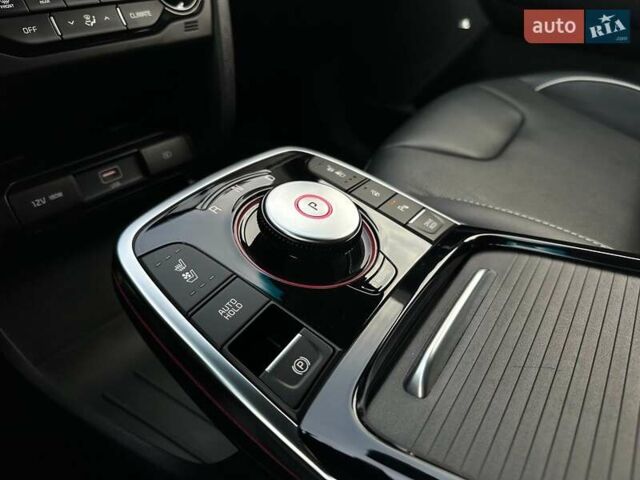 Черный Киа Niro, объемом двигателя 0 л и пробегом 29 тыс. км за 22900 $, фото 79 на Automoto.ua