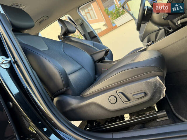 Черный Киа Niro, объемом двигателя 0 л и пробегом 61 тыс. км за 25950 $, фото 104 на Automoto.ua