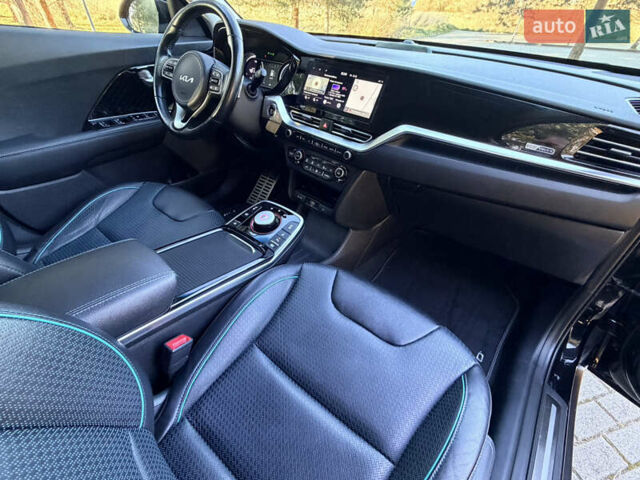 Черный Киа Niro, объемом двигателя 0 л и пробегом 50 тыс. км за 23600 $, фото 18 на Automoto.ua