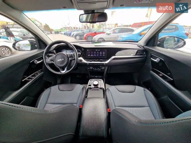 Кіа Niro 2022 у Вінниці на Automoto.ua Чорний Кіа Niro, об'ємом двигуна 0 л та пробігом 174 тис. км за 19600 $, фото 44 на Automoto.ua