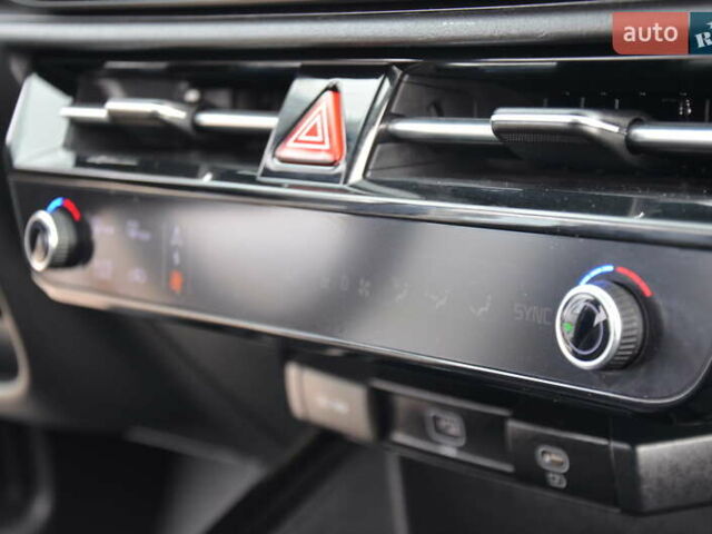 Черный Киа Niro, объемом двигателя 0 л и пробегом 67 тыс. км за 24150 $, фото 61 на Automoto.ua