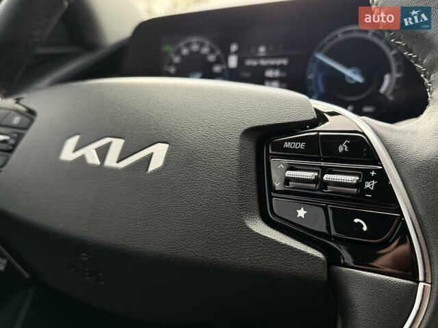 Черный Киа Niro, объемом двигателя 0 л и пробегом 149 тыс. км за 20550 $, фото 58 на Automoto.ua