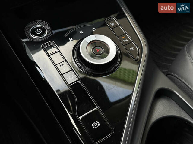 Черный Киа Niro, объемом двигателя 0 л и пробегом 149 тыс. км за 20550 $, фото 52 на Automoto.ua