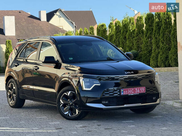 Черный Киа Niro, объемом двигателя 0 л и пробегом 61 тыс. км за 25950 $, фото 2 на Automoto.ua