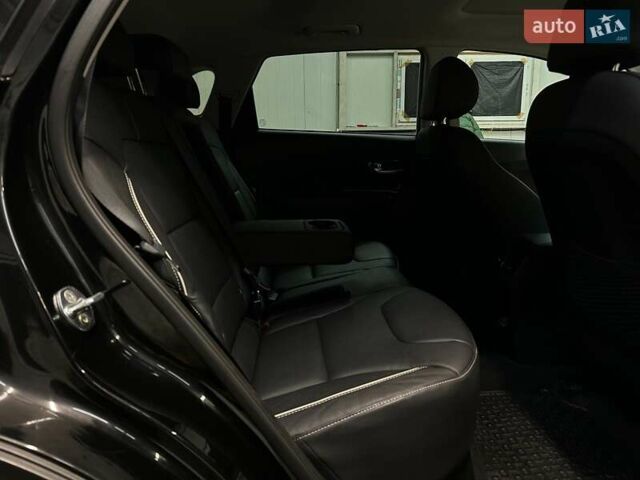 Черный Киа Niro, объемом двигателя 0 л и пробегом 84 тыс. км за 22900 $, фото 110 на Automoto.ua