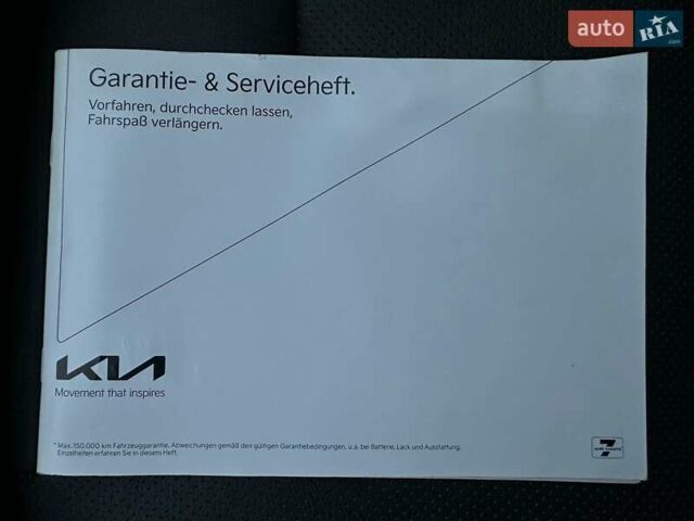 Черный Киа Niro, объемом двигателя 0 л и пробегом 84 тыс. км за 22900 $, фото 90 на Automoto.ua