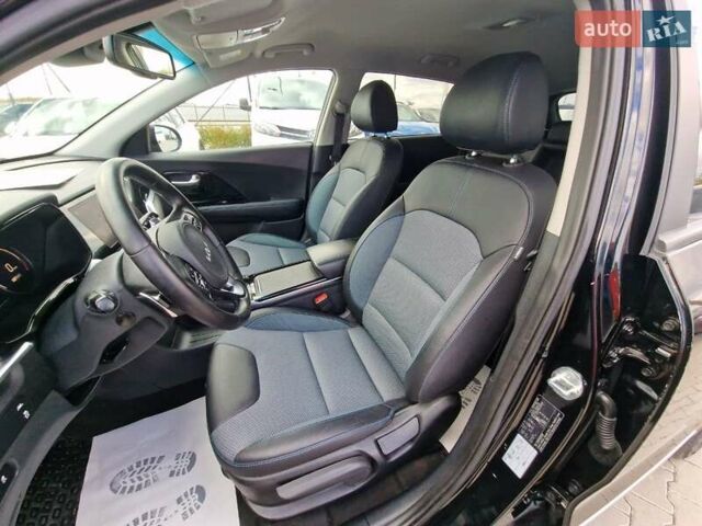 Кіа Niro 2022 у Вінниці на Automoto.ua Чорний Кіа Niro, об'ємом двигуна 0 л та пробігом 174 тис. км за 19600 $, фото 21 на Automoto.ua