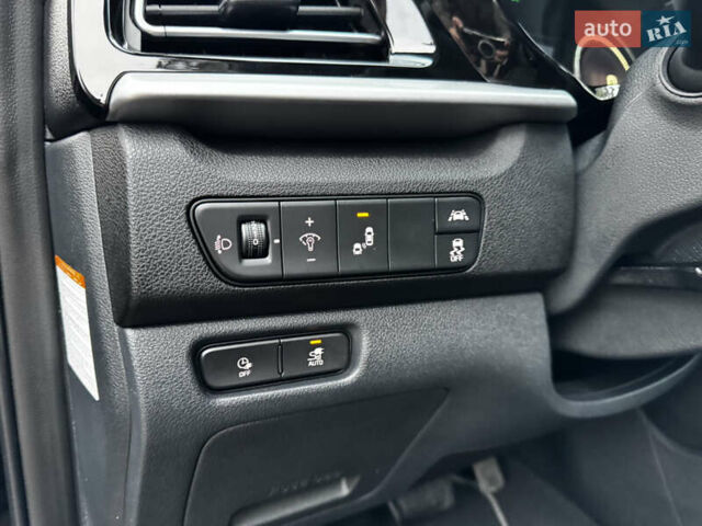 Черный Киа Niro, объемом двигателя 0 л и пробегом 54 тыс. км за 24300 $, фото 41 на Automoto.ua