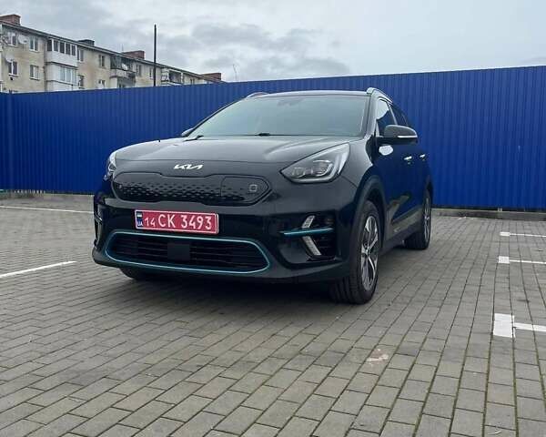 Чорний Кіа Niro, об'ємом двигуна 0 л та пробігом 72 тис. км за 22100 $, фото 11 на Automoto.ua