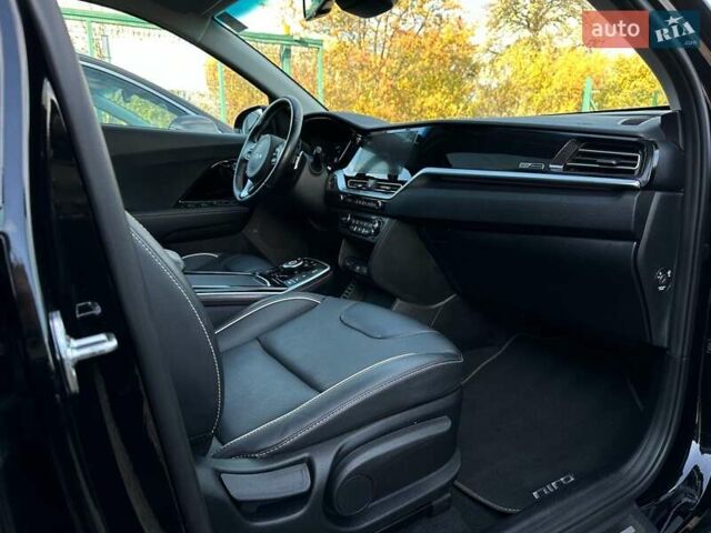 Чорний Кіа Niro, об'ємом двигуна 0 л та пробігом 29 тис. км за 22900 $, фото 102 на Automoto.ua