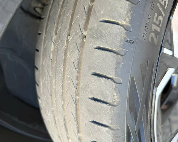 Черный Киа Niro, объемом двигателя 0 л и пробегом 61 тыс. км за 25950 $, фото 10 на Automoto.ua