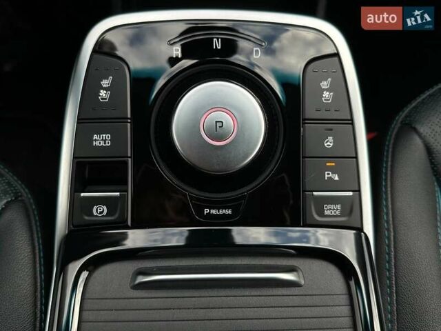 Черный Киа Niro, объемом двигателя 0 л и пробегом 12 тыс. км за 25400 $, фото 68 на Automoto.ua