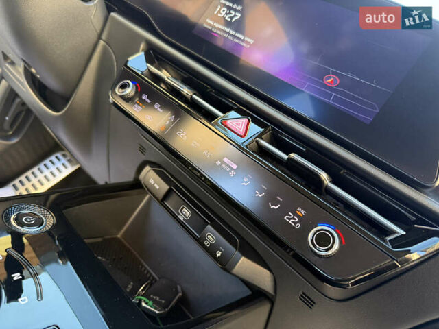 Черный Киа Niro, объемом двигателя 0 л и пробегом 61 тыс. км за 25950 $, фото 100 на Automoto.ua